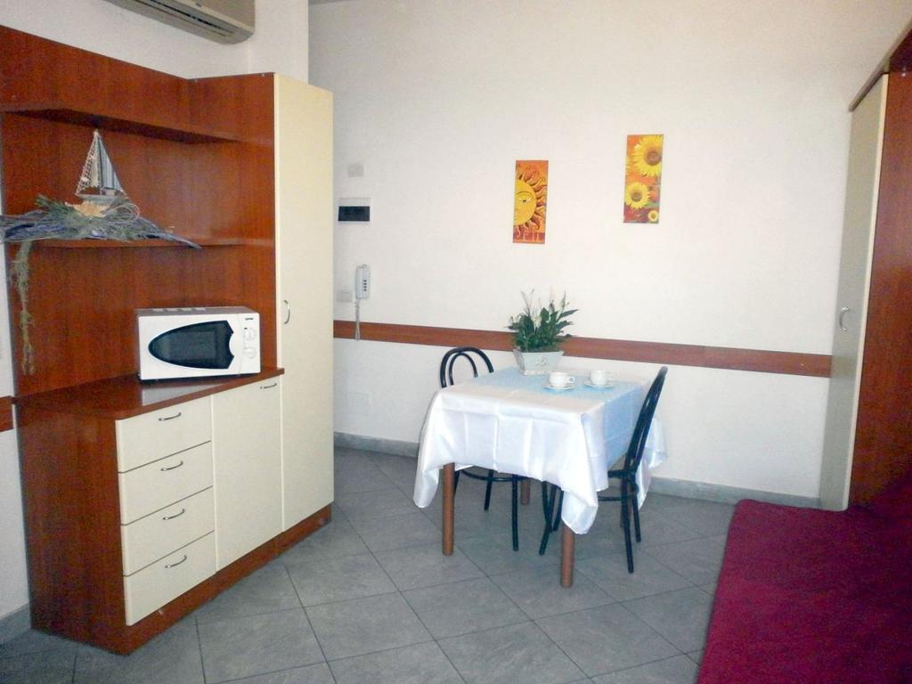 Residence Carioca Rimini Phòng bức ảnh