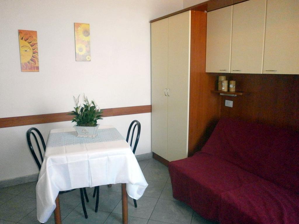 Residence Carioca Rimini Phòng bức ảnh